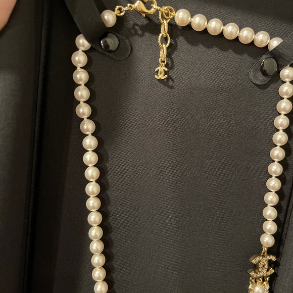 ✨Gorgeous Cruise Chanel Necklace✨ - Picture 7 of 9